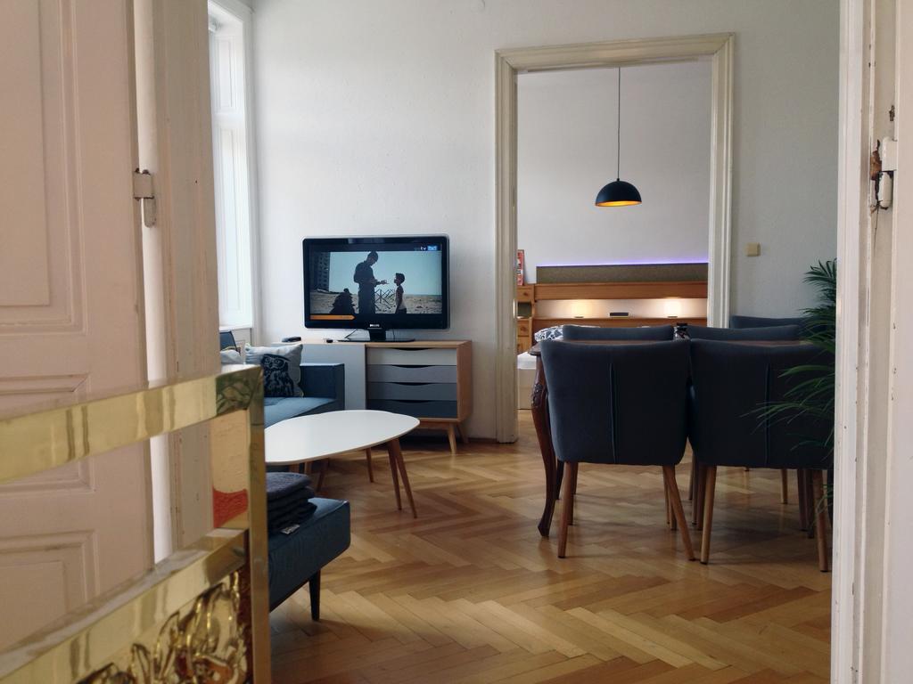 Big Vintage Style Flat Near Schonbrunn Daire Viyana Dış mekan fotoğraf